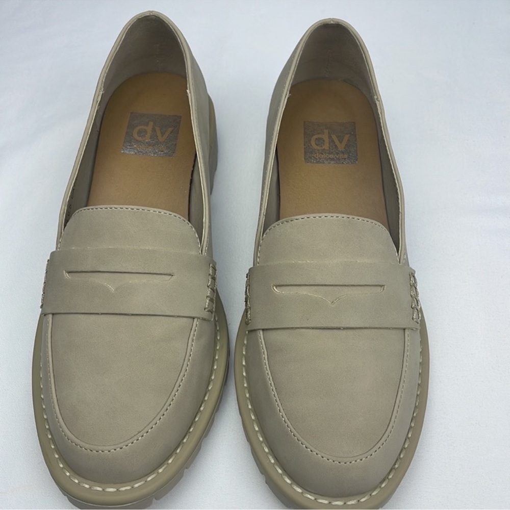 EUC Dolce Vita dune Catalina loafers excellent condition worn twice size 6.5